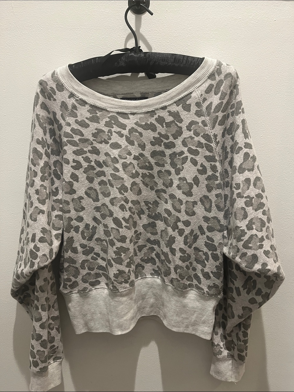 Ocean Drive Gray and White Leopard Print Pullover Sweatshirt